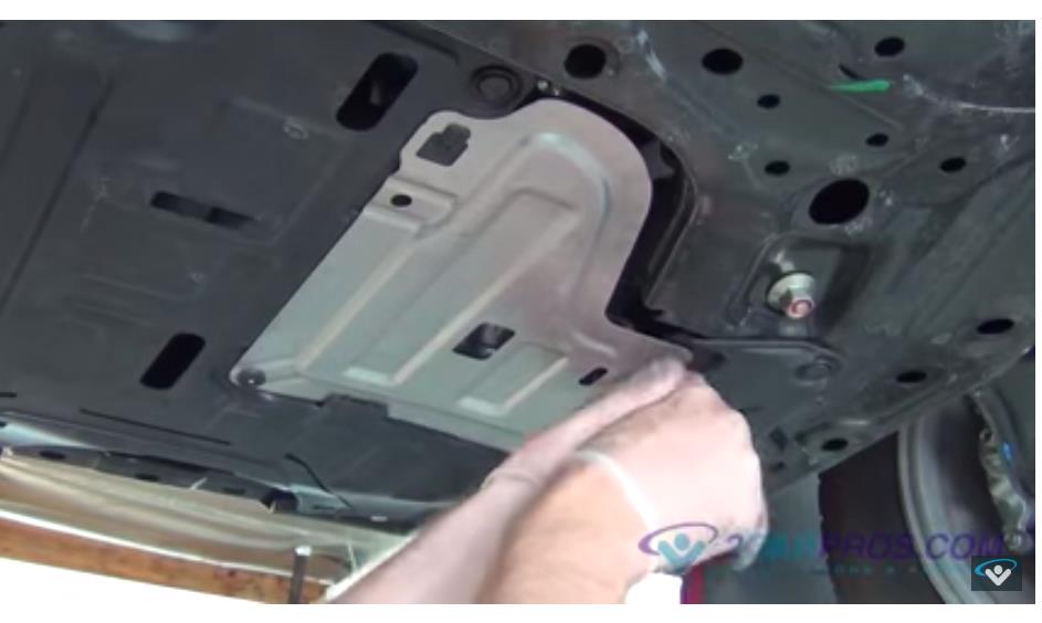 Replacement oil access panel for a 2012 Honda CRV? (Questions on car parts)